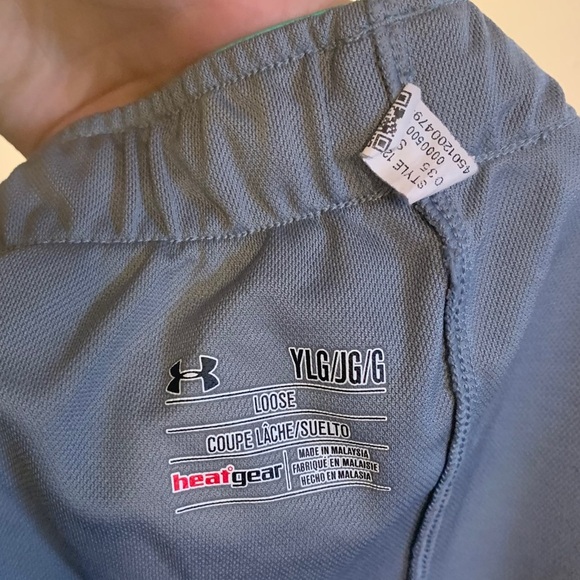 Under armour youth shorts - Picture 5 of 7